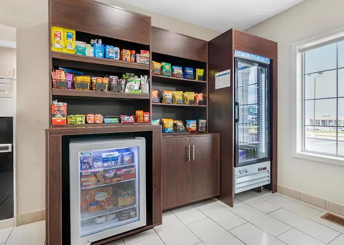 GrandStay Residential Suites - Madison East