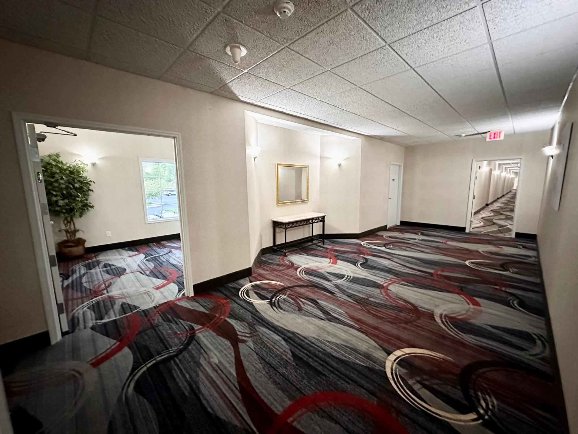 Mainstay Airport Hotel Madison