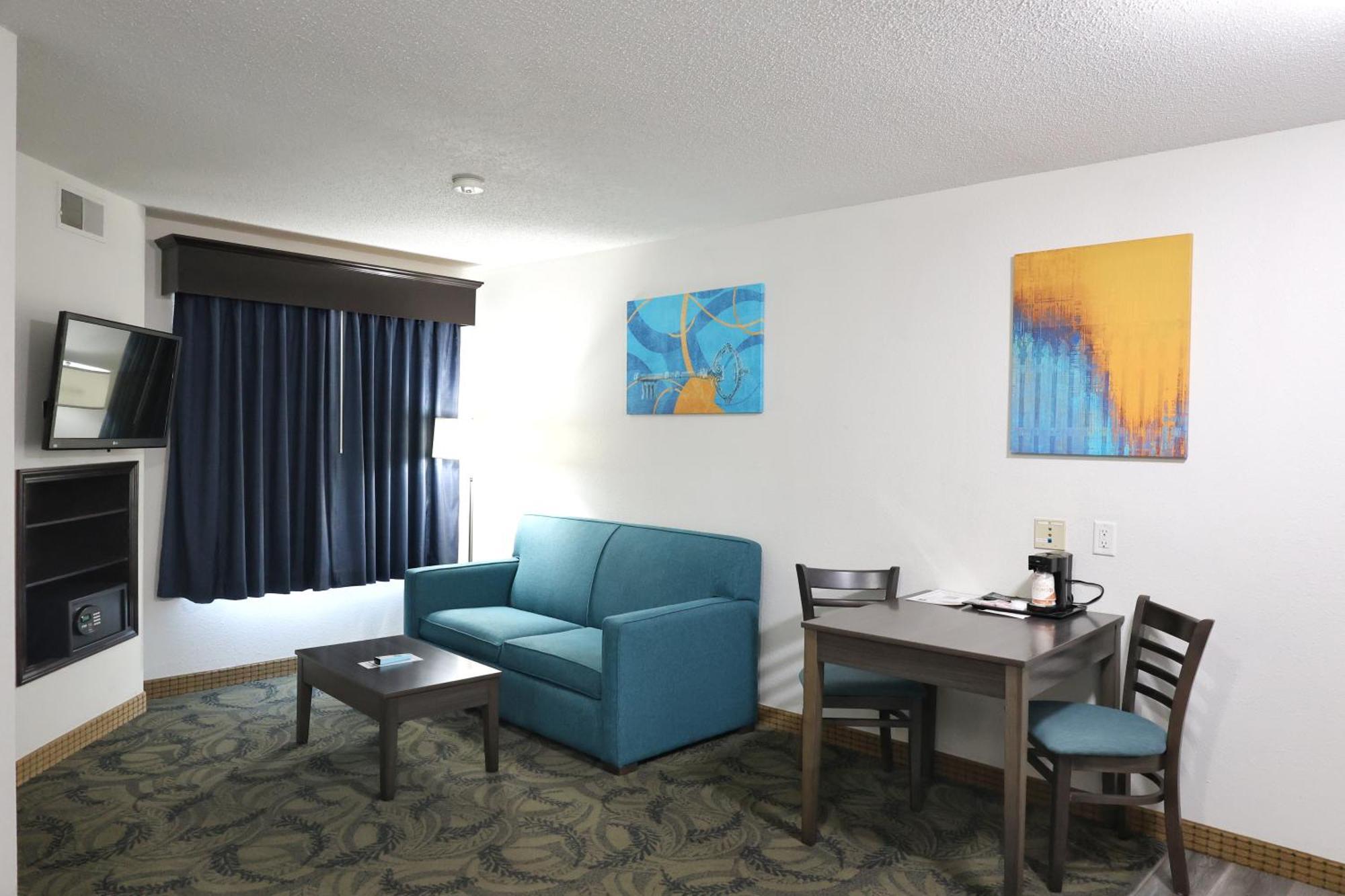 Mainstay Airport Hotel