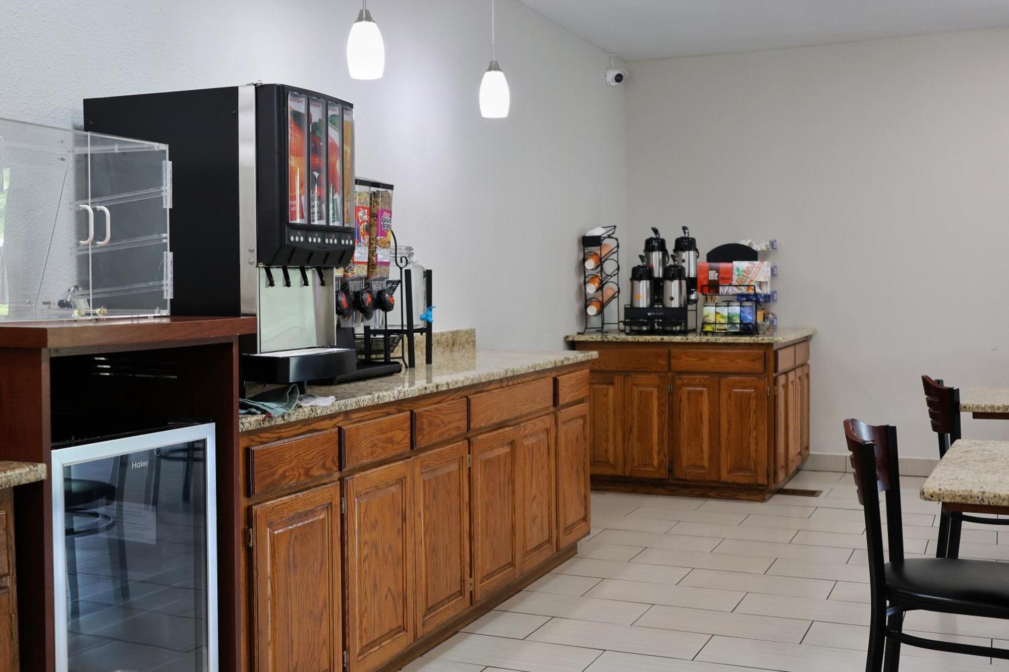 Mainstay Airport Hotel Madison
