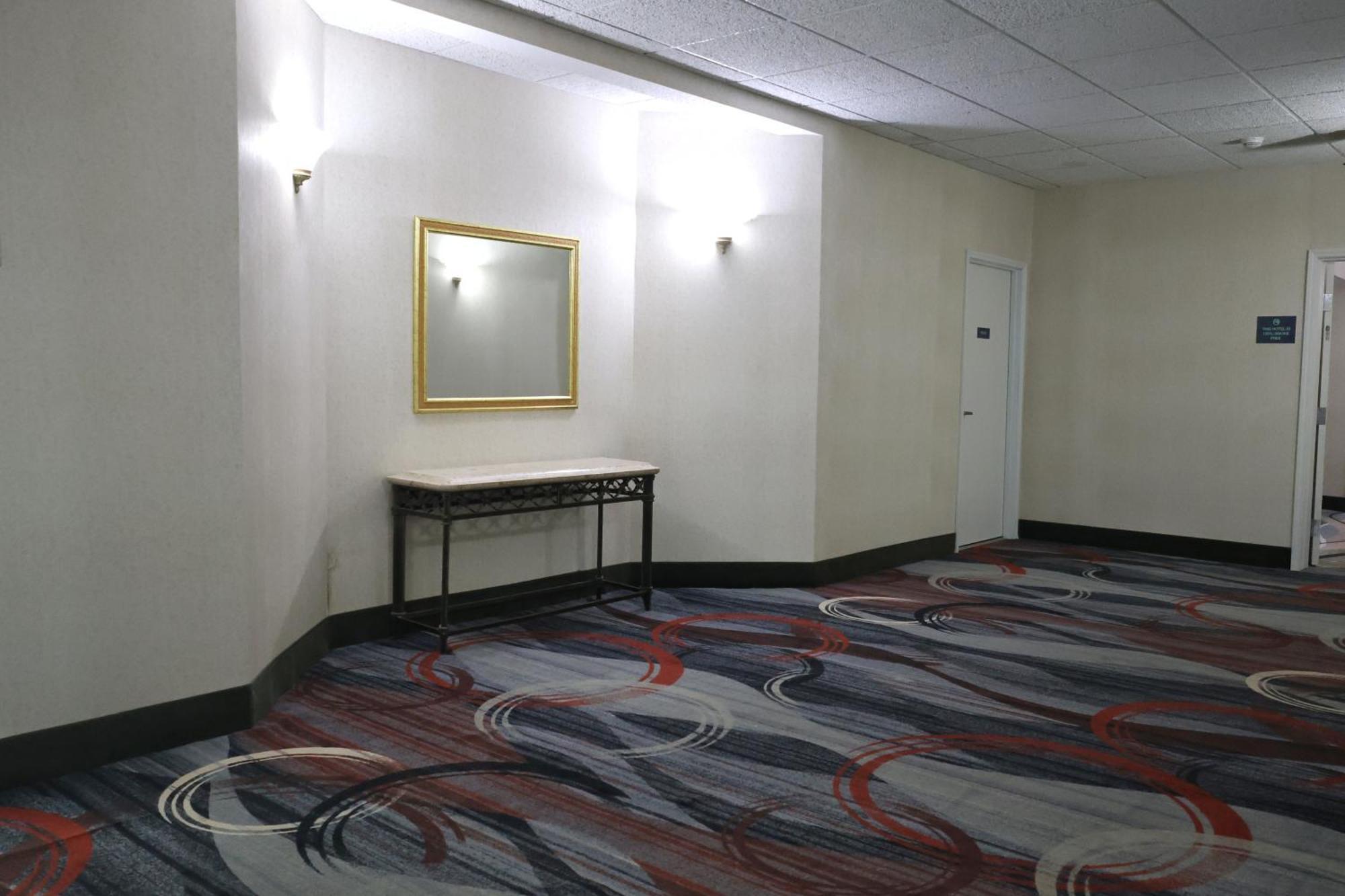 Hotel Mainstay Airport
