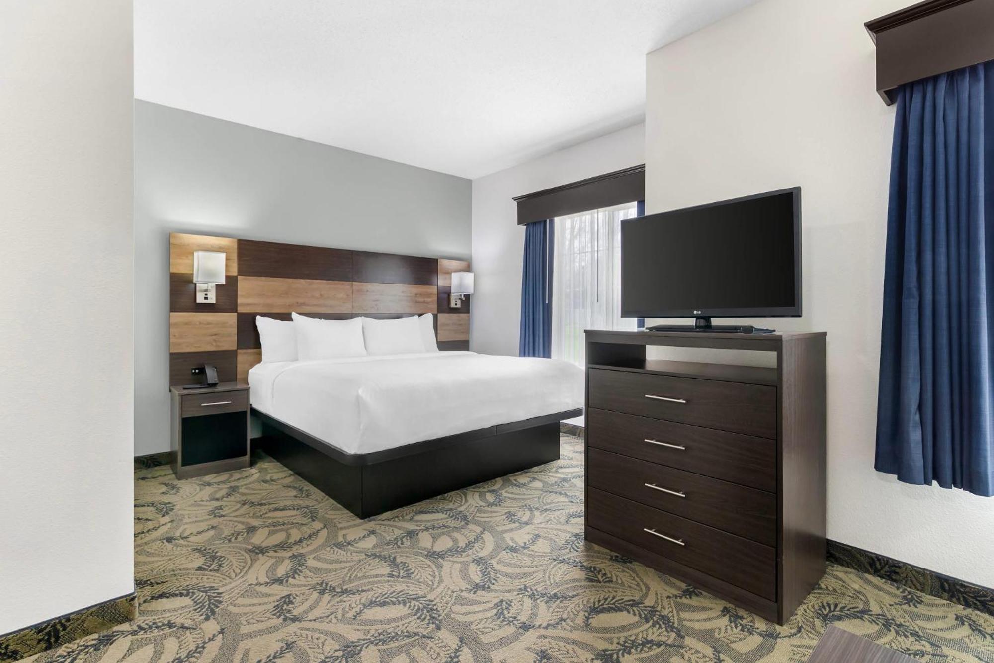 Mainstay Airport Hotel Madison