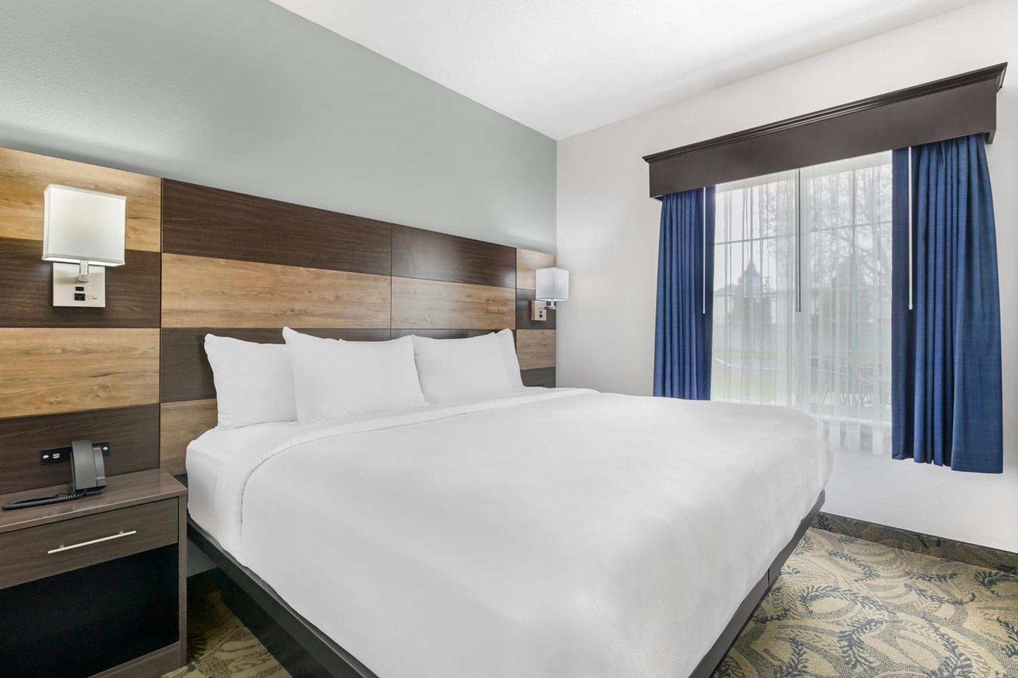 Mainstay Airport Hotel Madison